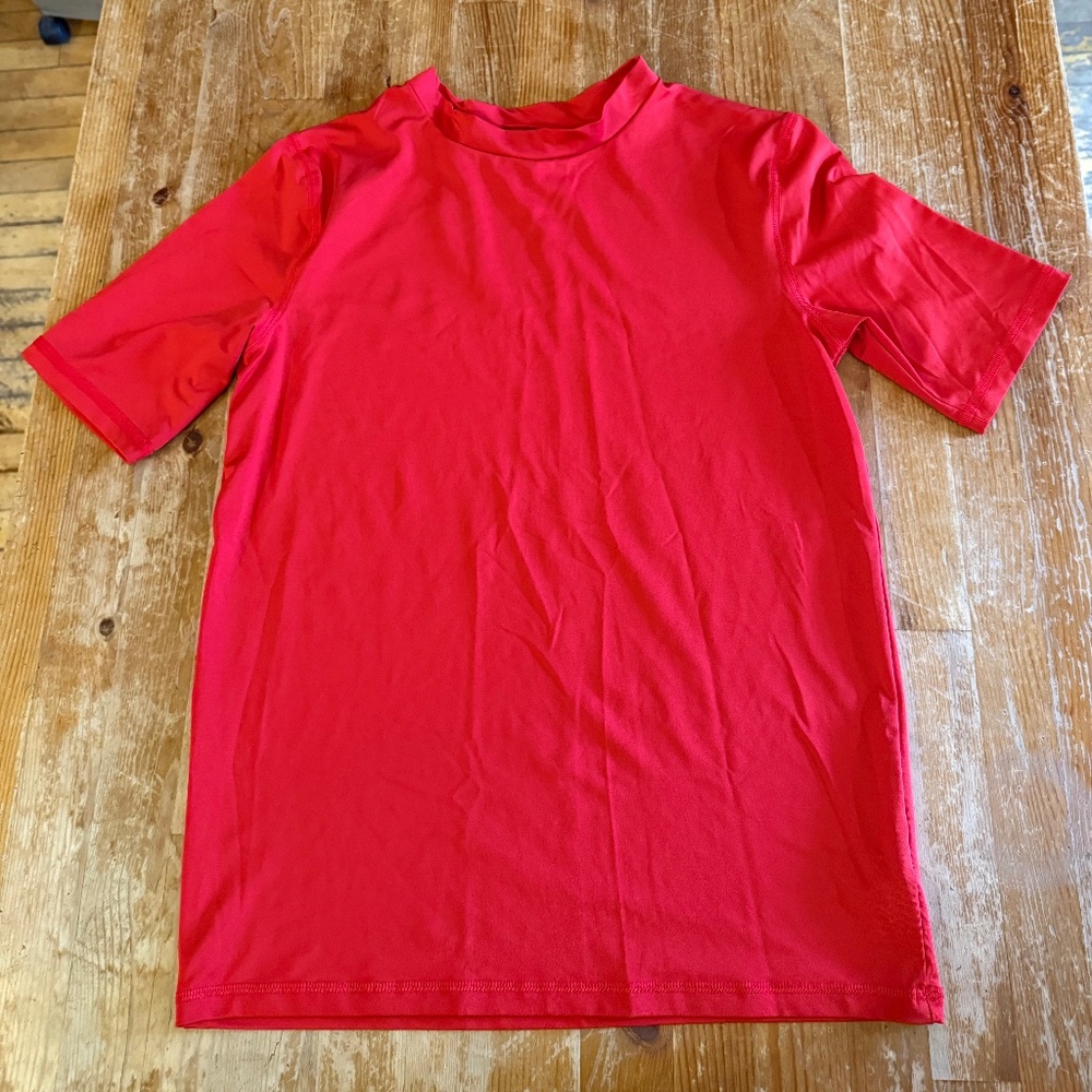 Cat & Jack Boys’ Red Short-Sleeve Rashguard – XL (16) Husky